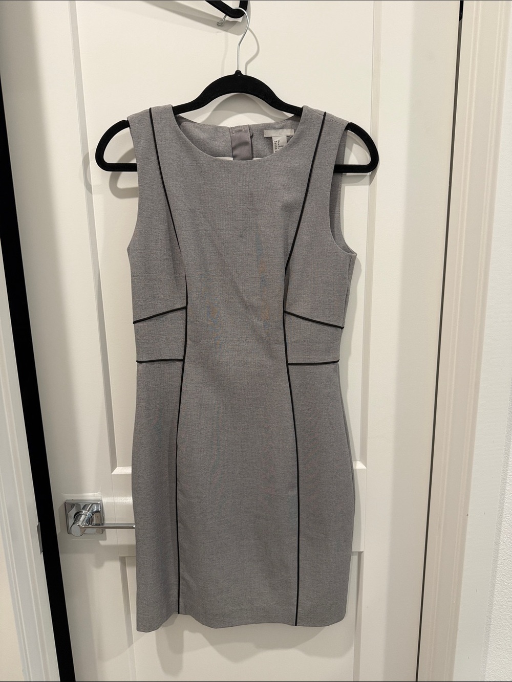 H&M Gray Sleeveless Sheath Dress with Black Piping